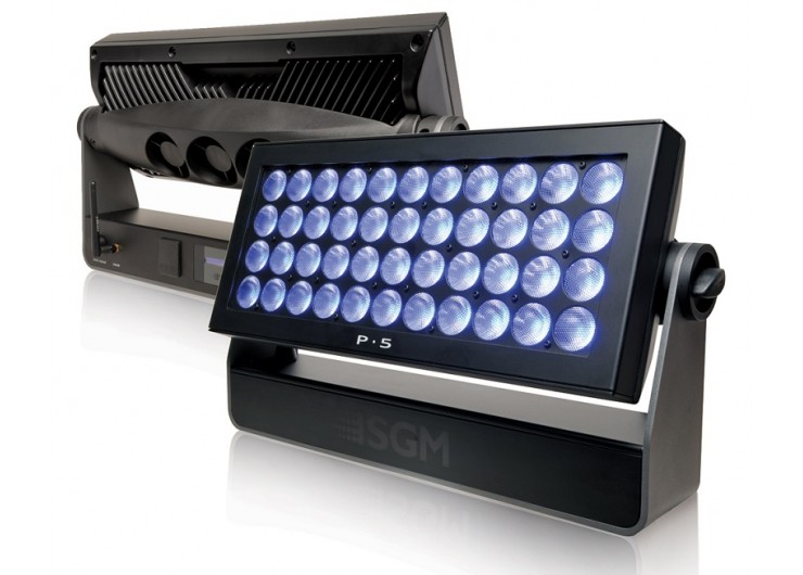 SGM-P5-Flood-(weatherproof)-LED-Pars-and-Floods-Outdoor range-Outdoor-Lights (1)