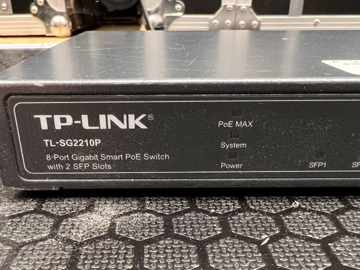 1x TP link TL-SG2210P 8 port Gigabit switch