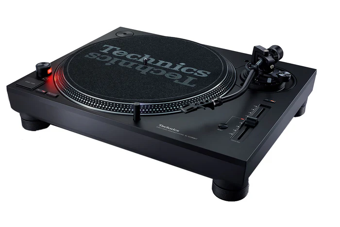 TECHNICS-SL-1210-MK7-	Audio-DJ Equipment-Technics