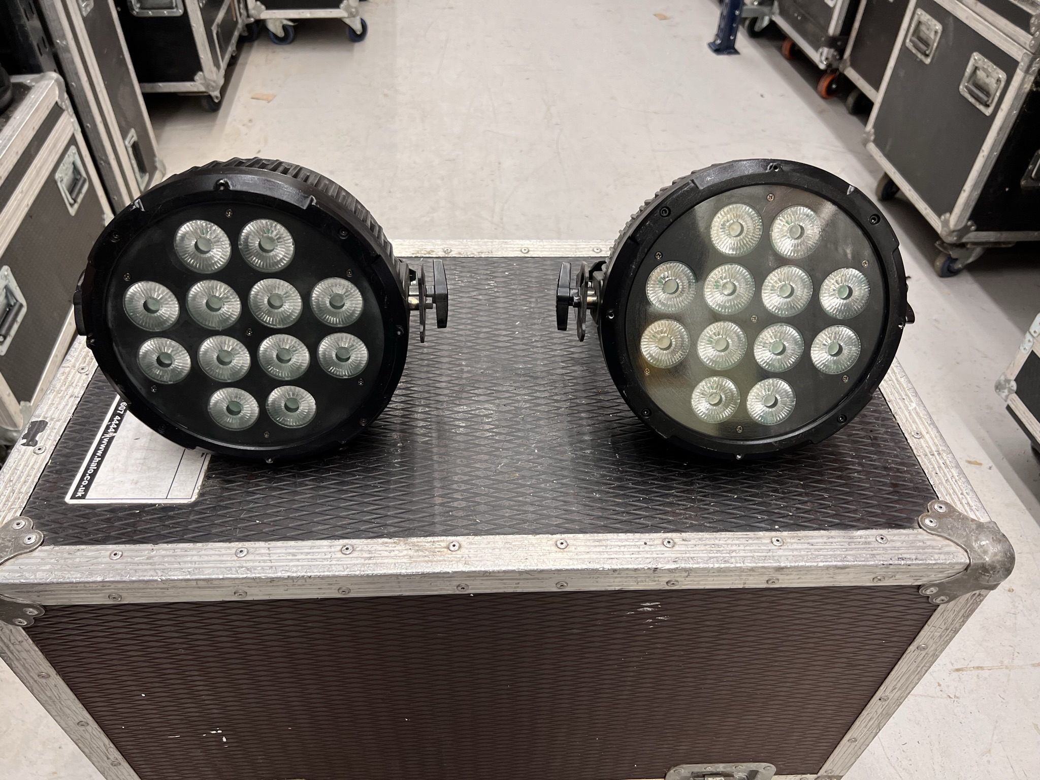 2x Chauvet Colourdash HEX 12
