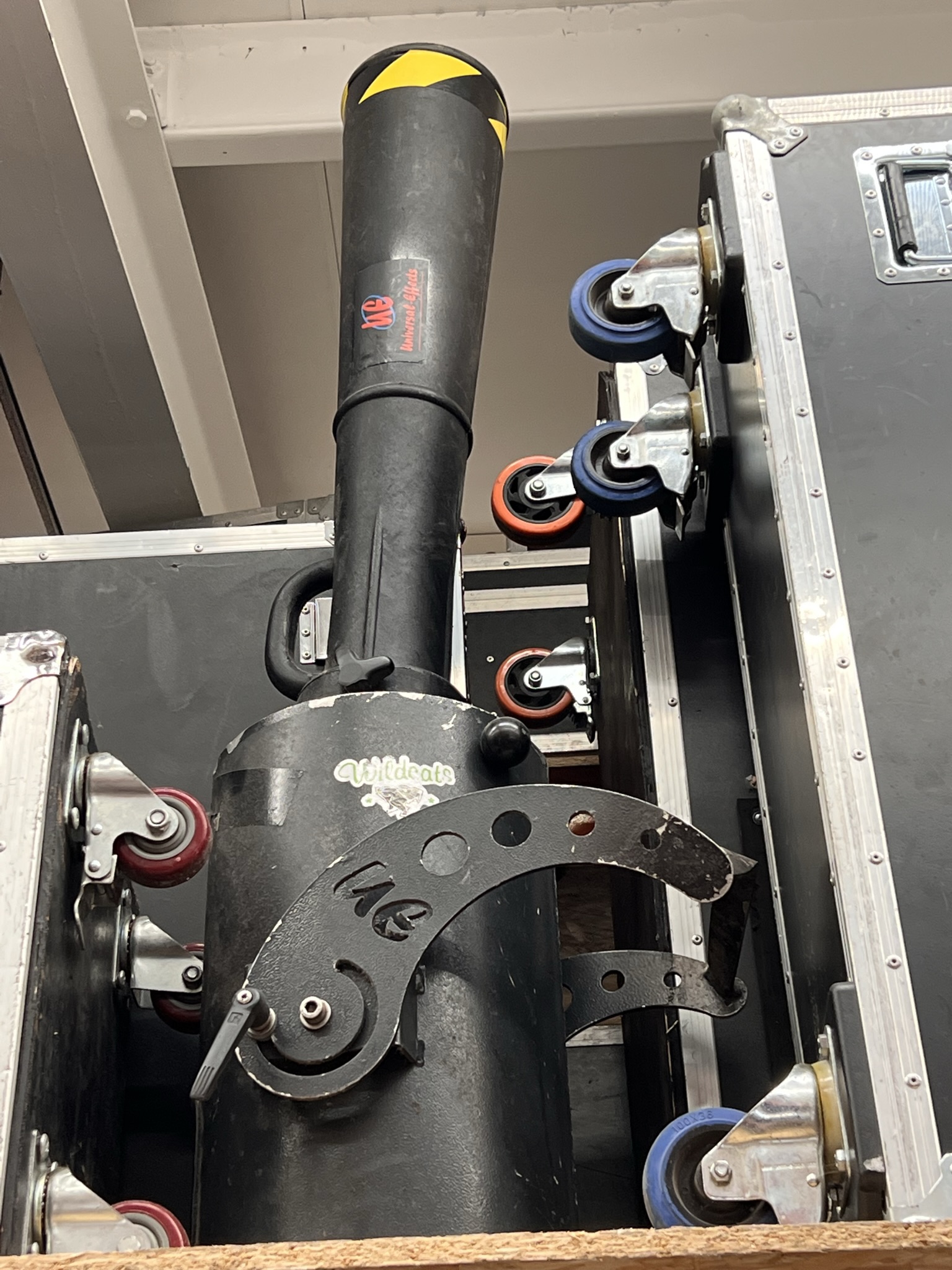 UE 3 Co2 powered Confetti blower